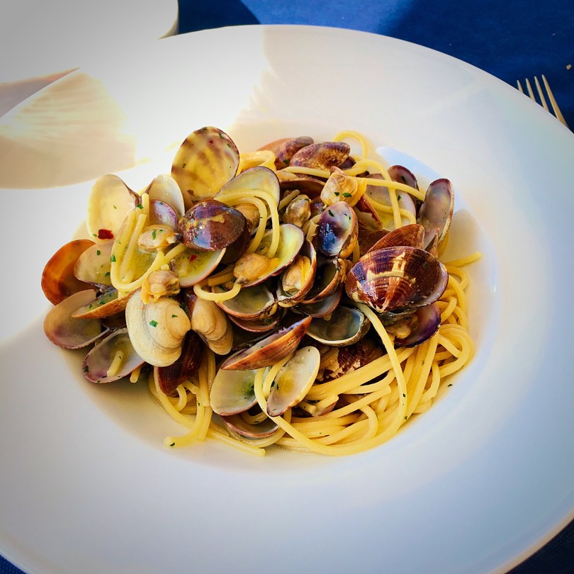 Spaghetti with clams